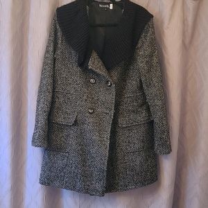Novelti Tweed Wool Jacket with puffy collar